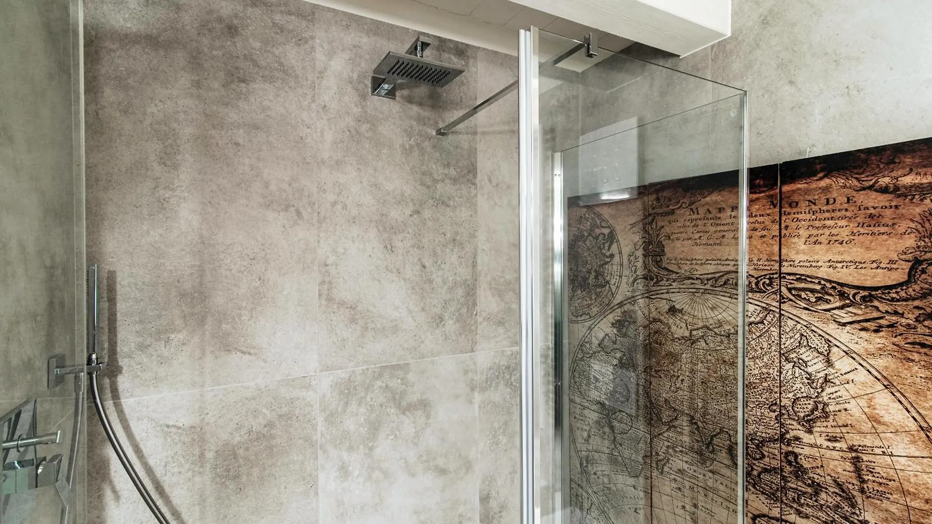 Appartamento Palazzo Diaz Suites - By MyhomeinCôme