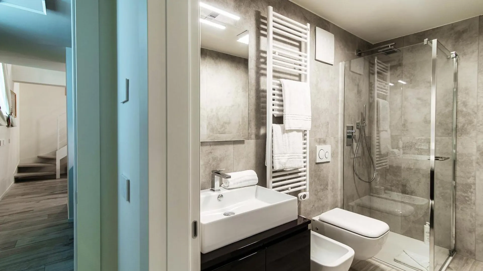Palazzo Diaz Suites - By MyhomeinCôme Appartamento