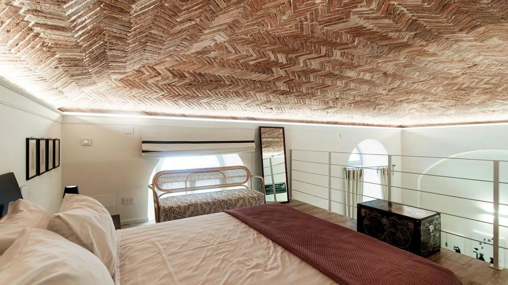 Appartamento Palazzo Diaz Suites - By MyhomeinCôme