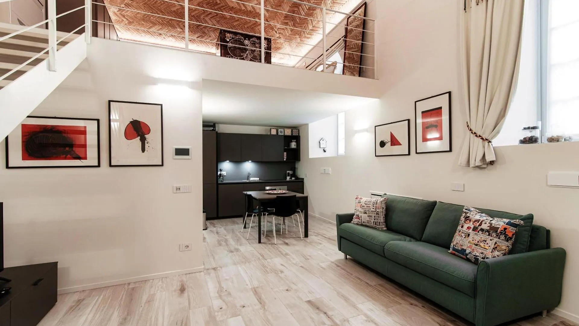 Palazzo Diaz Suites - By MyhomeinCôme Appartamento