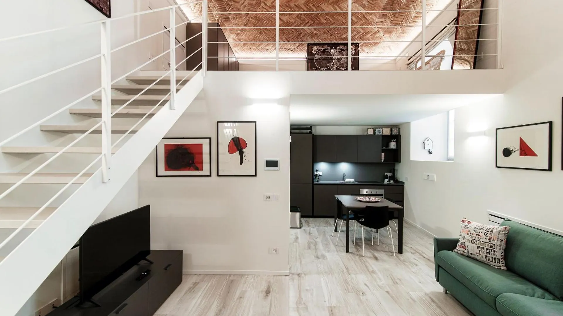 Appartamento Palazzo Diaz Suites - By MyhomeinCôme Italia