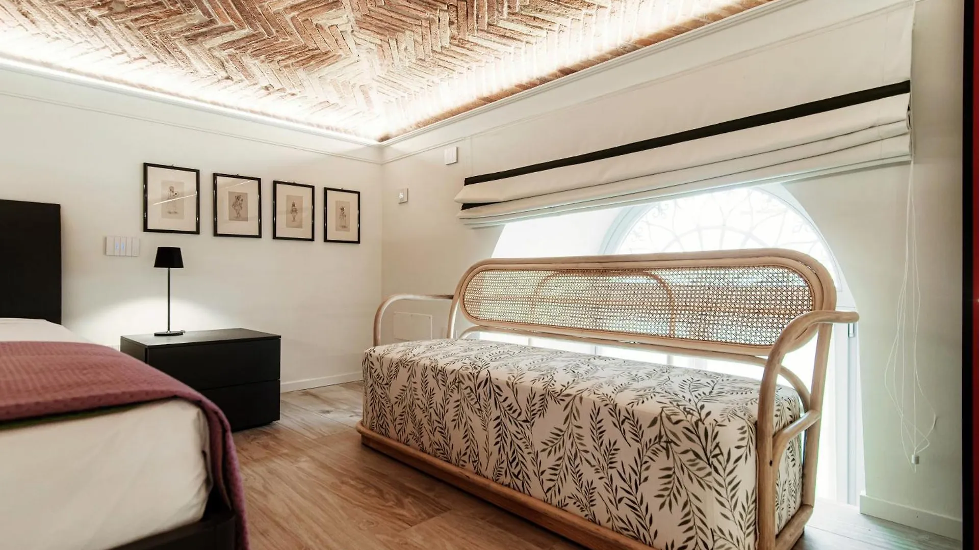 Palazzo Diaz Suites - By MyhomeinCôme Appartamento
