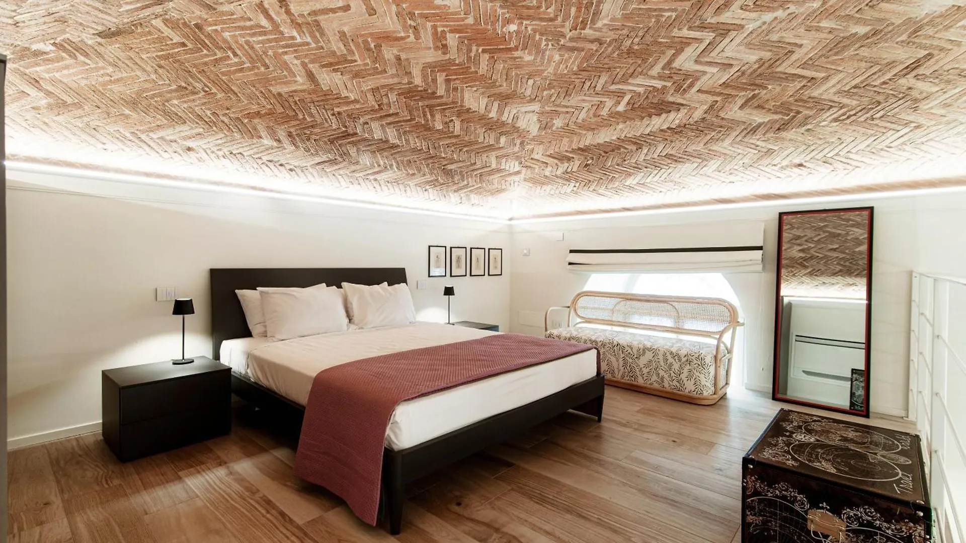 Palazzo Diaz Suites - By MyhomeinCôme Appartamento